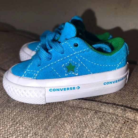 Converse Other - Girls Converse shoes